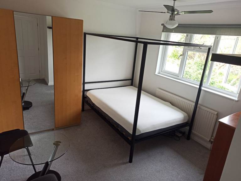 Double room to rent near Chelmsford 