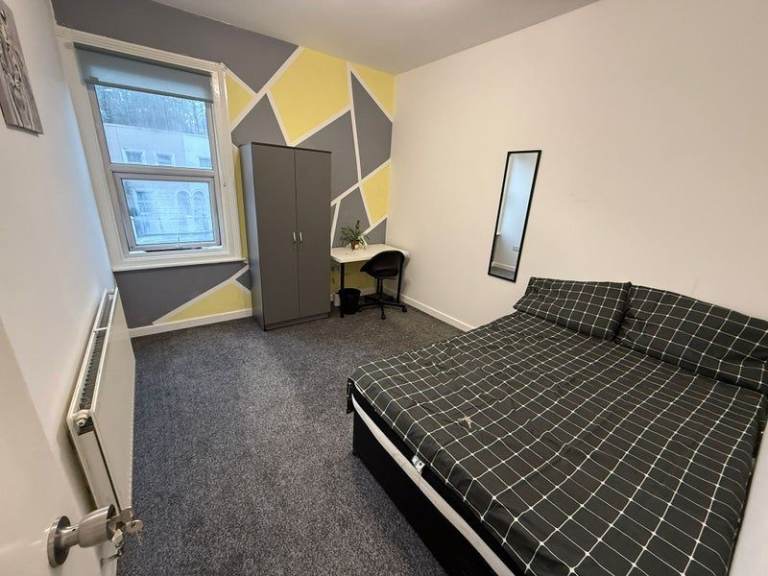 🌸 ROOM AVAILABLE FOR RENT 🌸