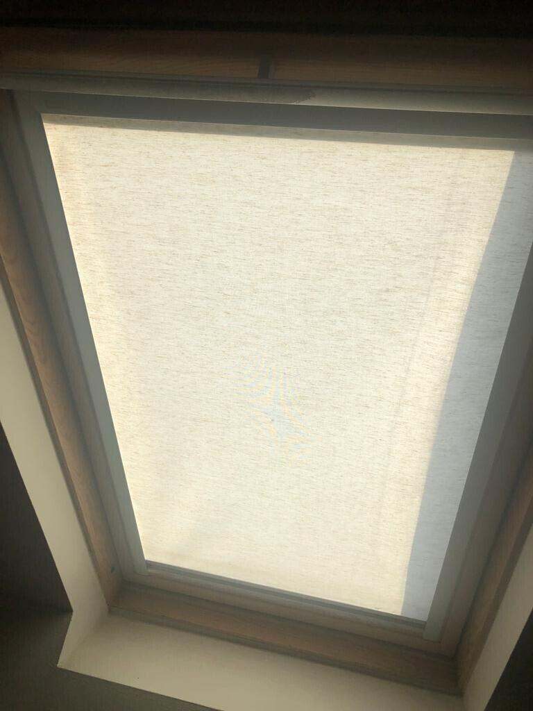 Blind for Velux window GGL M06