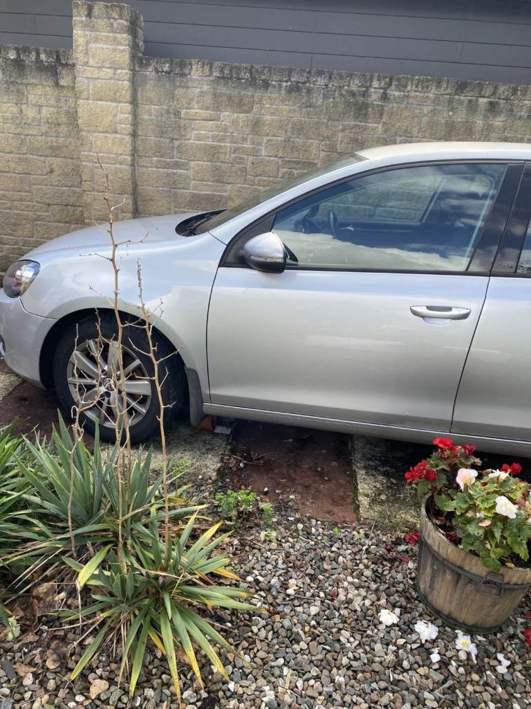 Volkswagen, GOLF, Hatchback, 2011, Manual, 1598 (cc), 5 doors