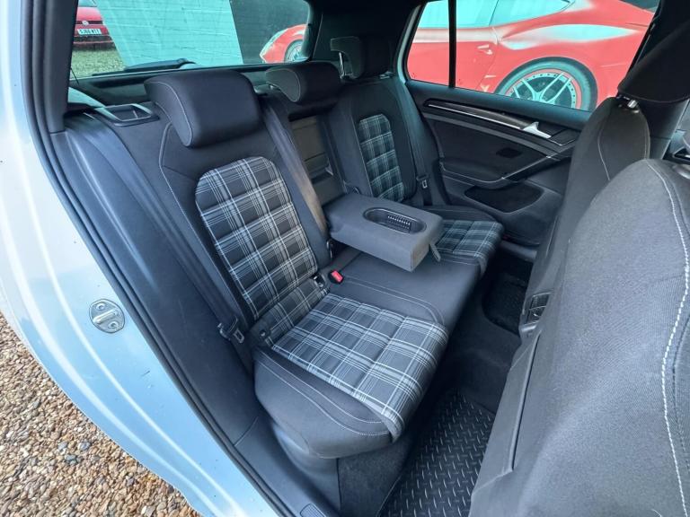 2016 Volkswagen Golf 2.0 TDI BlueMotion Tech GTD Euro 6 (s/s) 5dr HATCHBACK Diesel Manual