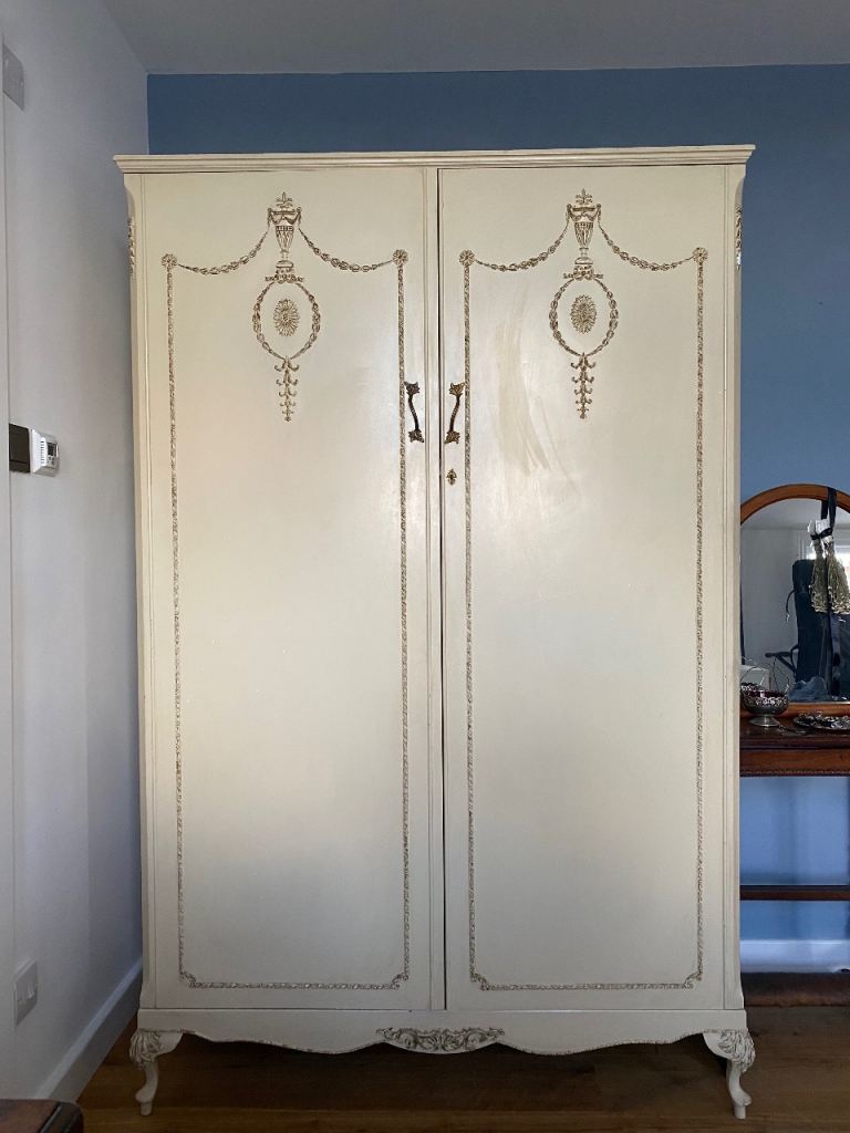 Antique Vintage Wardrobe (needs dismantling)