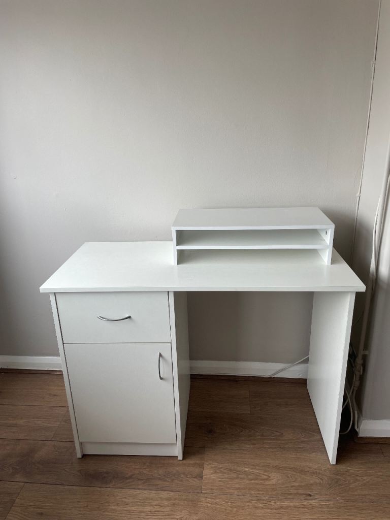 White Office Desk with Storage – Good Condition