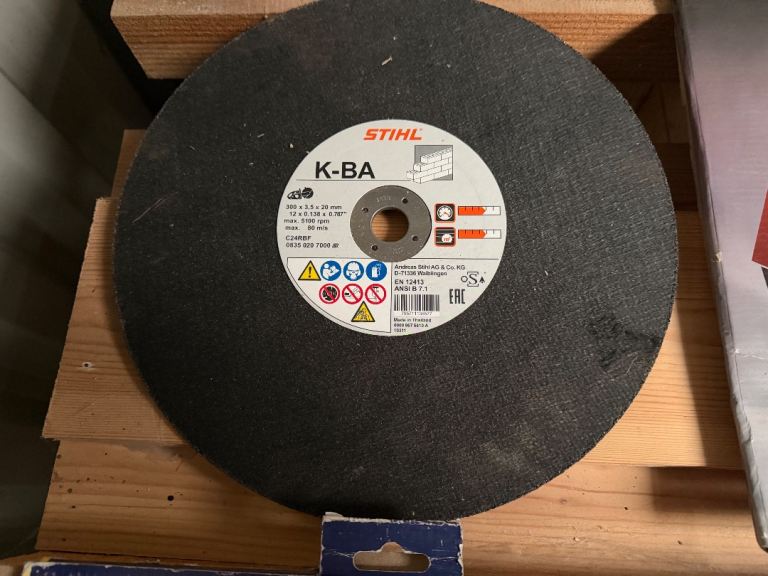 Stihl saw diamond blades 300mm x20