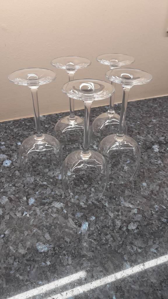 image for Wine glasses.