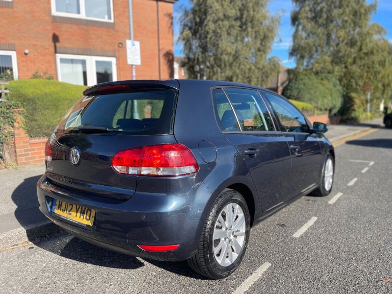 VW GOLF 