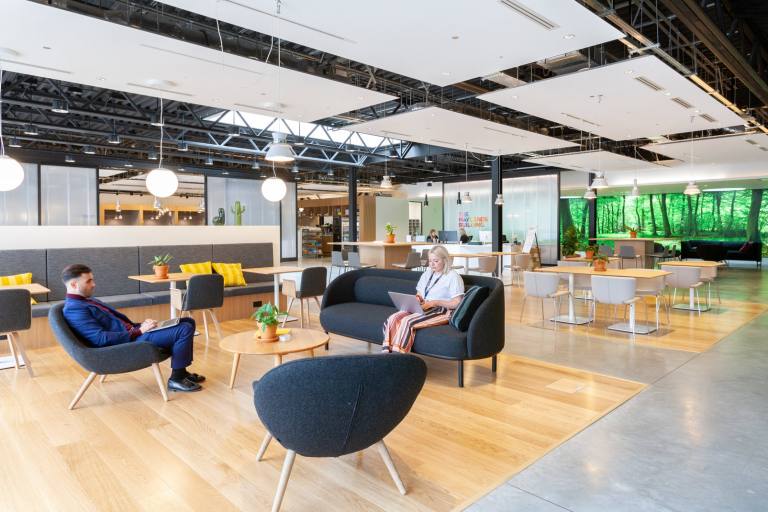 Hemel Hempstead - HP2 7TG \ Work Flexibly with a Coworking Membership
