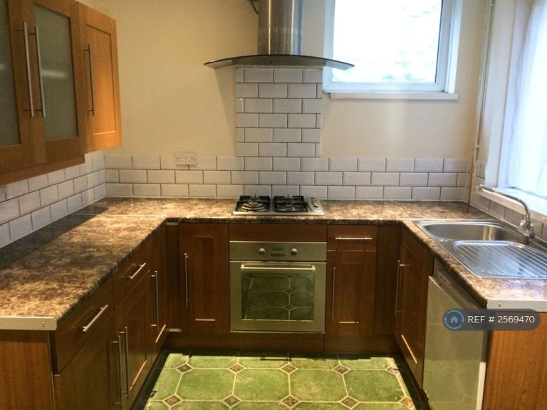 3 bedroom house in Windmill Terrace, St. Thomas, Swansea, SA1 (3 bed) (#2569470)