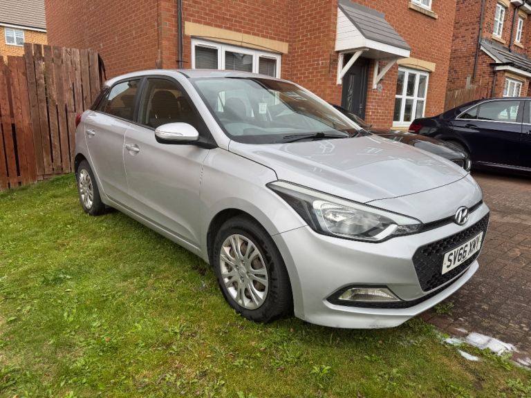 Hyundai, I20, Hatchback, 2016, Manual, 1120 (cc), 5 doors