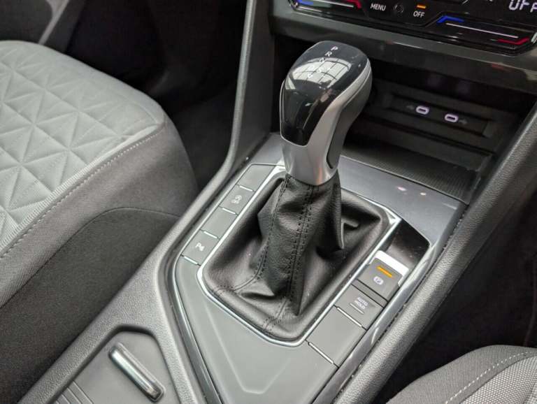 2022 Volkswagen Tiguan 1.5 TSI Life SUV 5dr Petrol DSG Euro 6 (s/s) (150 ps) PARKING SENSORS+LANE...