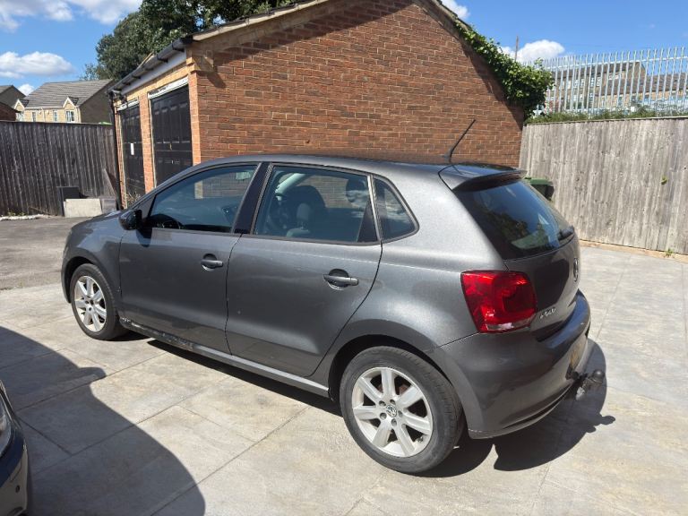Volkswagen, POLO, Hatchback, 2010, Manual, 1598 (cc), 5 doors