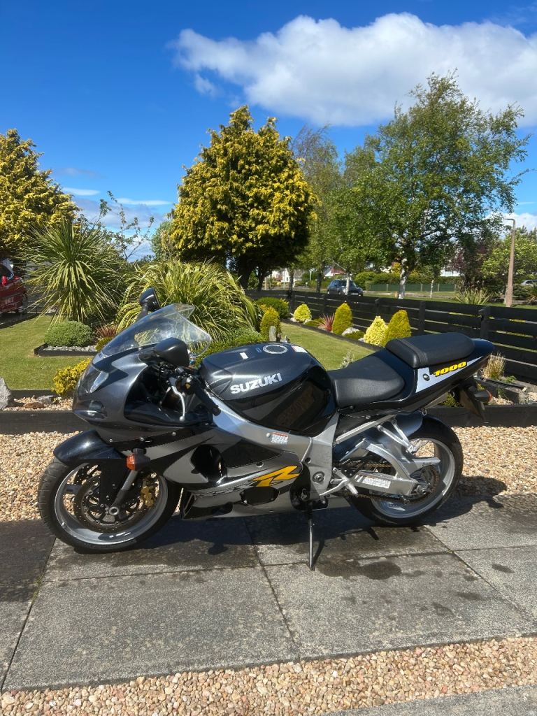 Suzuki GSXR 1000 K1 – Ultra Low Mileage – Collector’s Condition (2001)