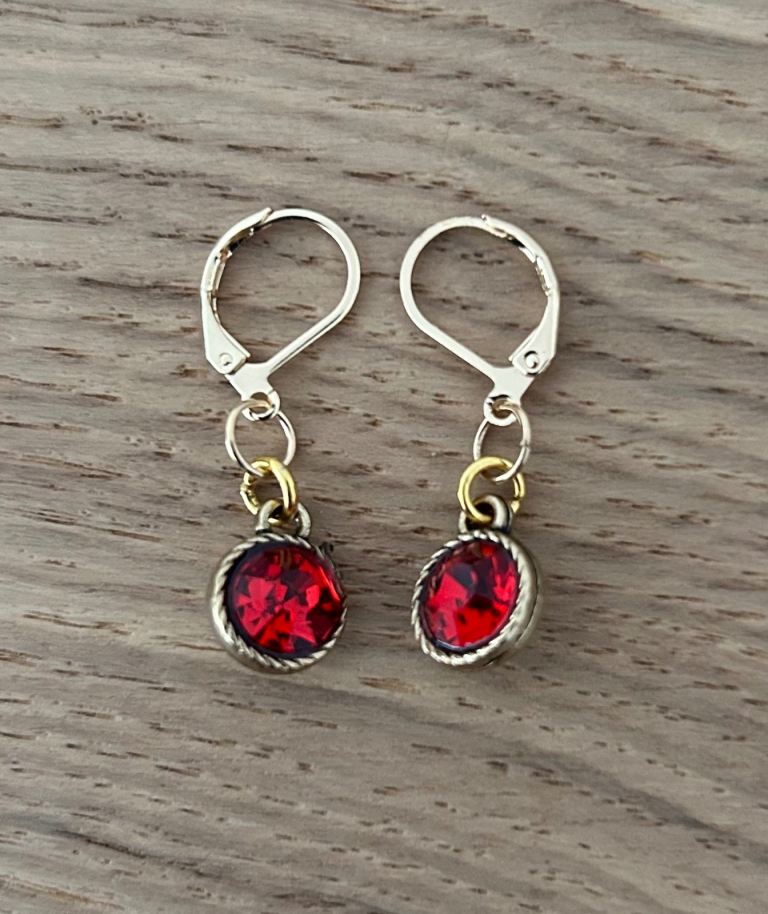 Red round crystal beaded dangle earrings 