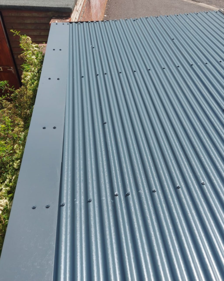 Garage/Parking/Storage to rent: Honor Close, Blenheim Road, Oxford OX5 2HP, NEW ROOFS FITTED