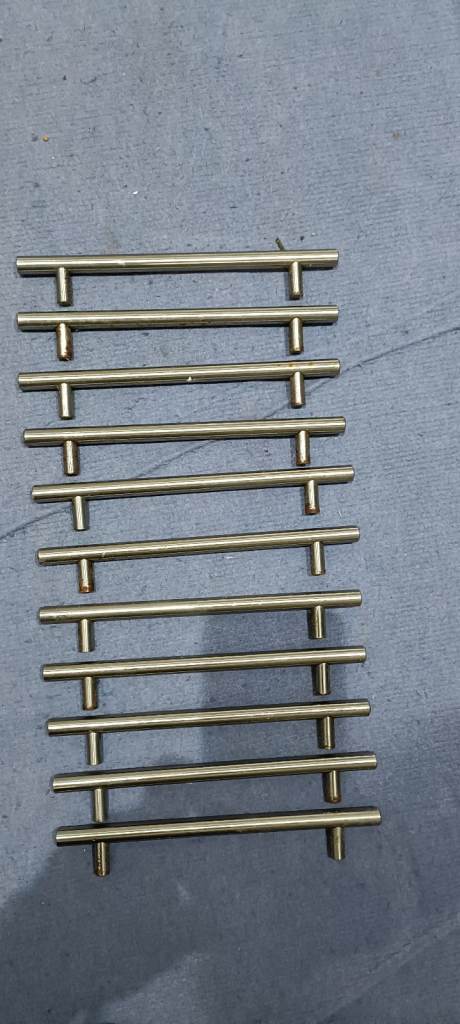 Kitchen chrome door handles 