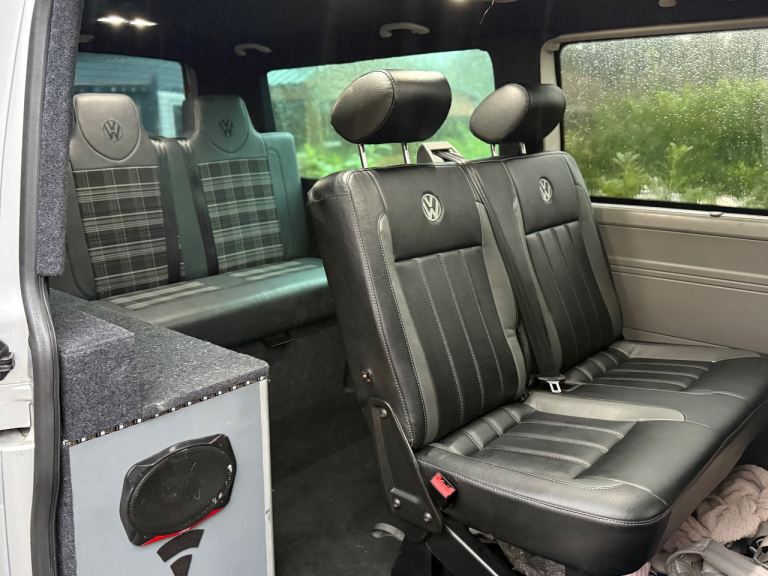 Volkswagen, TRANSPORTER SHUTTLE, Minibus, 2005, Manual, 2460 (cc)