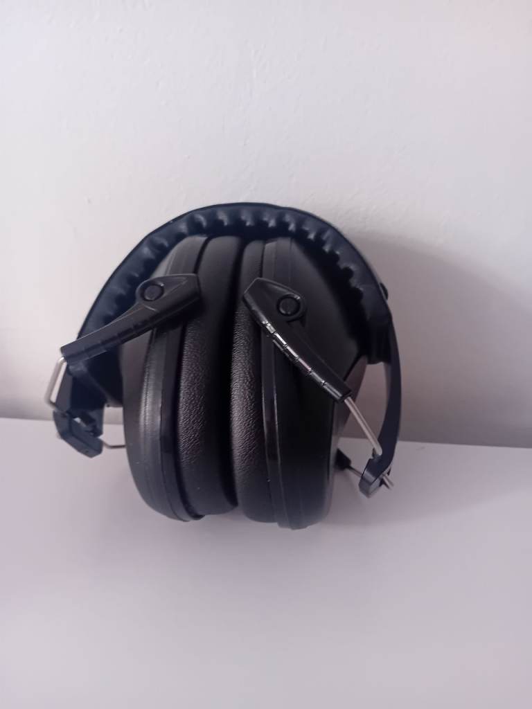 Nesofy ear defender's 