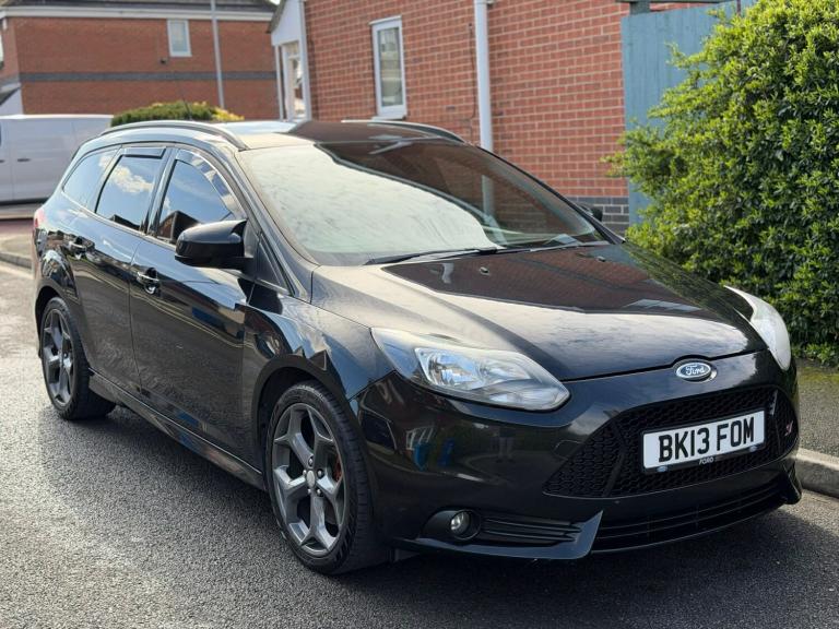 2013 Ford Focus 2.0T ST 5dr ESTATE Petrol Manual