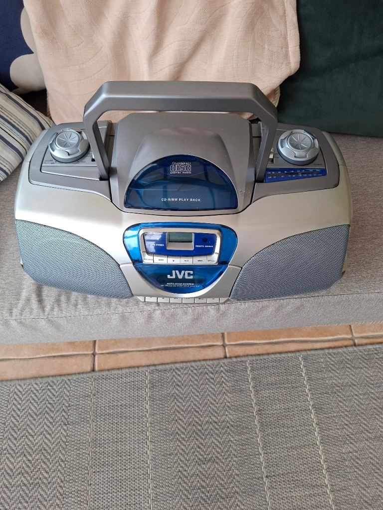  CD Portable System Boombox AM/FM Radio Cassette