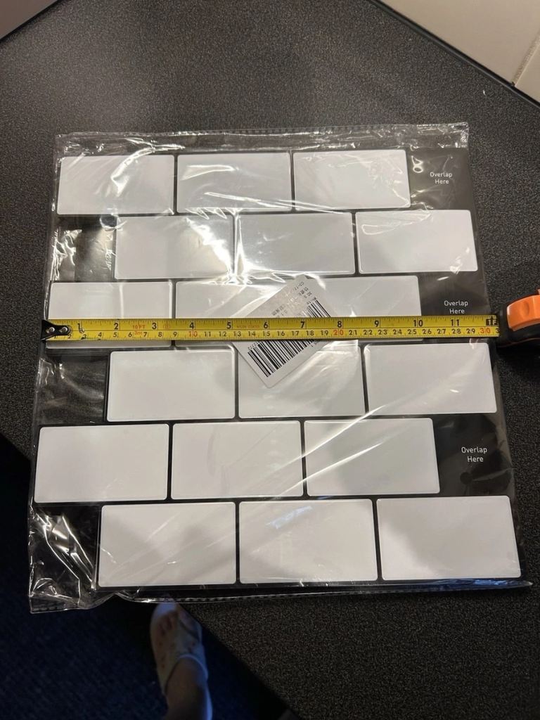 Stick & peel wall tiles 