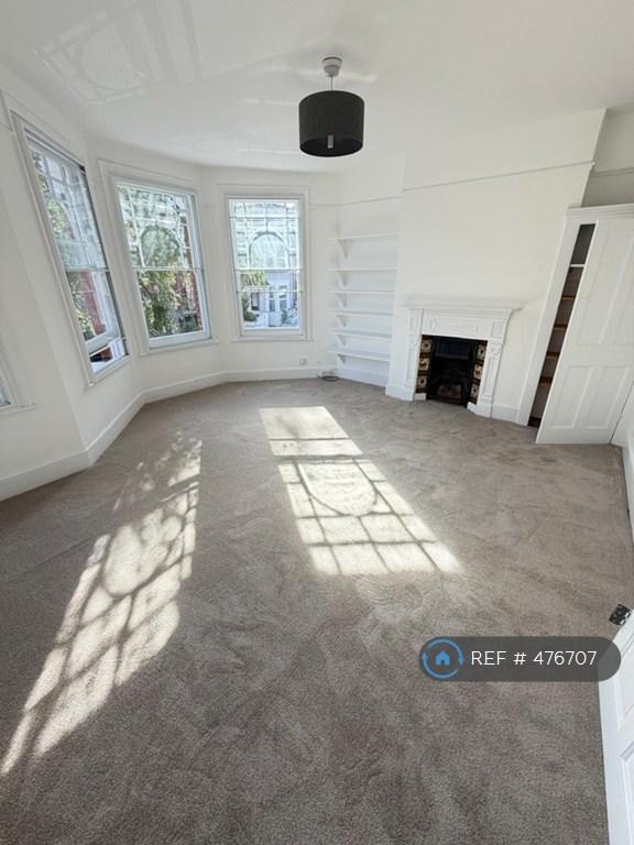 3 bedroom flat in Haringey, London, N8 (3 bed) (#476707)