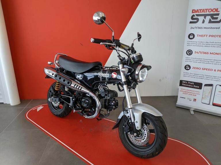 2026 HONDA DAX 125 BLACK ONLY 623 MILES NICE EXTRAS