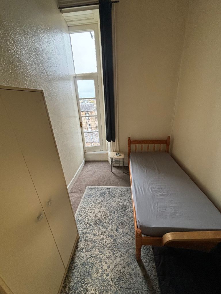 City Centre, en-suite room with ALL BILLS, CT, wifi INC !  Elm Row