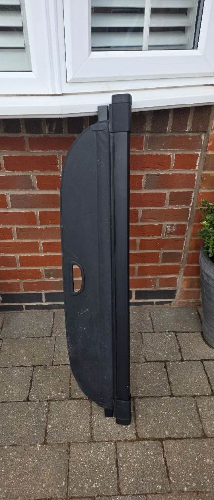 Mercedes CLA 220 2015 AMG shooting break estate    retractable luggage/parcel shelf