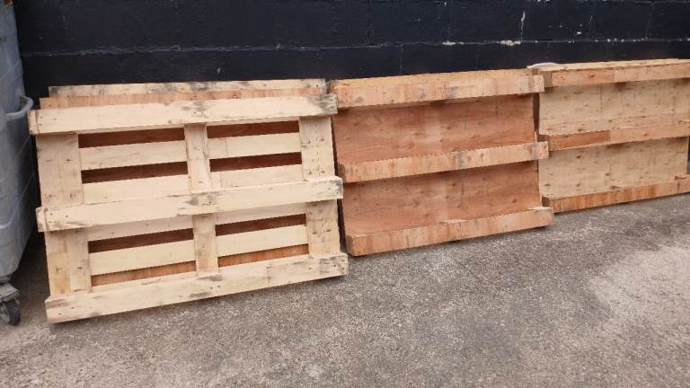 free pallets ply and wood