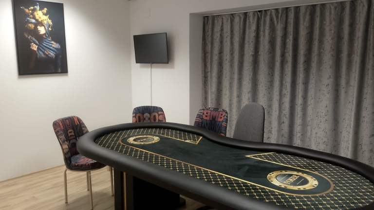 Poker table custom made by customtables.eu check our range of products for more interesting items