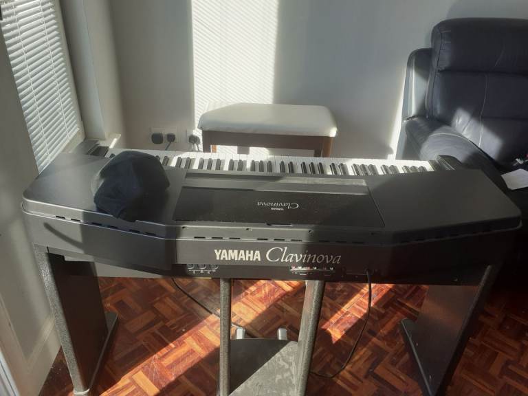 Yamaha piano 