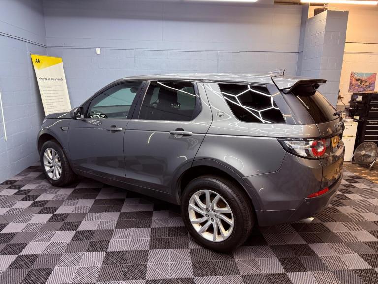 2017 Land Rover Discovery Sport 2.0 TD4 SE Tech 4WD Euro 6 (s/s) 5dr ESTATE Diesel Manual