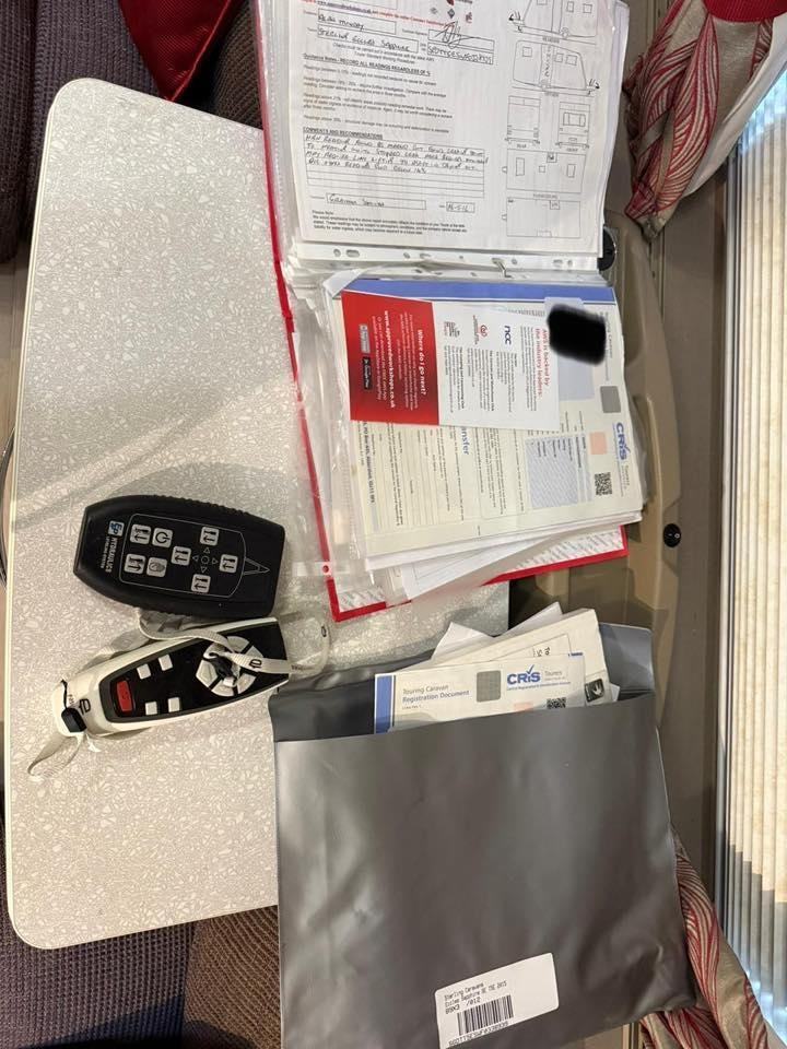 2015 STERLING ECCLES SE SAPPHIRE - 4 BERTH CARAVAN 