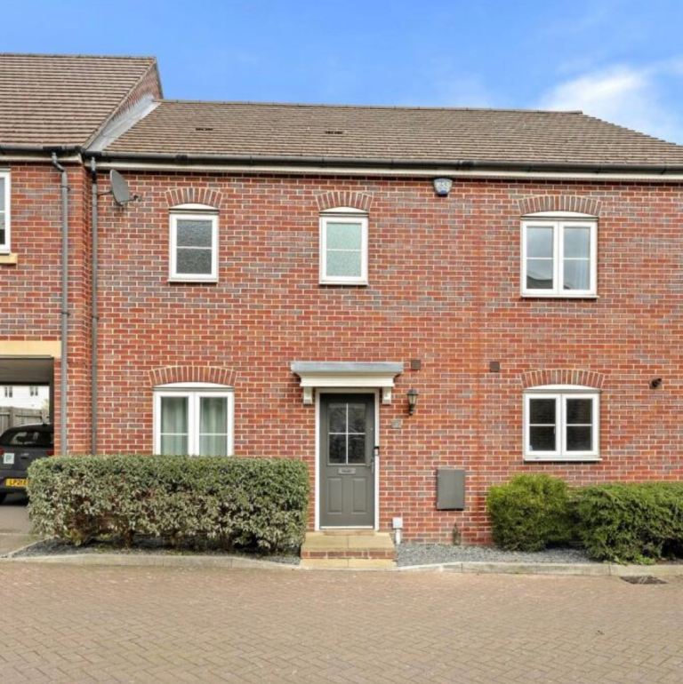 3 bedroom House in Loughton for rent 