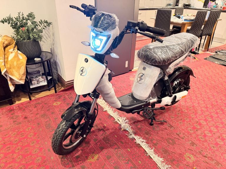 JustEat Ebike brand new