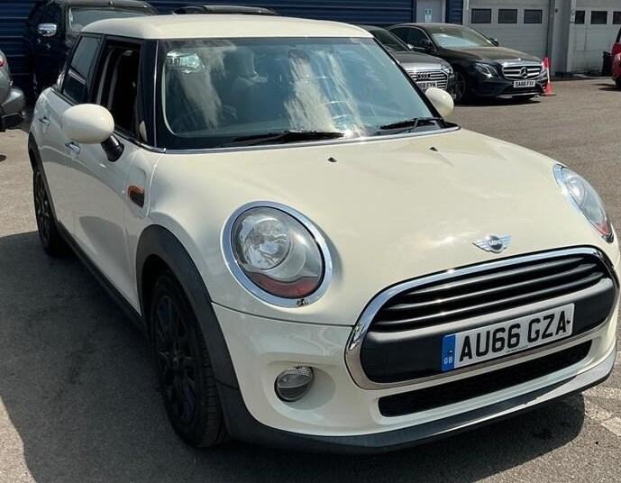 2016 MINI Hatch 1.5 One D 5dr ++ PEPPER PK / 20 TAX / 80 MPG / ULEZ / DAB / BLUETOOTH ++ HATCHBAC...