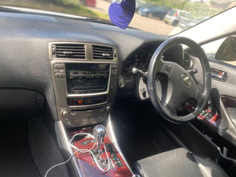 Ulez Lexus is250