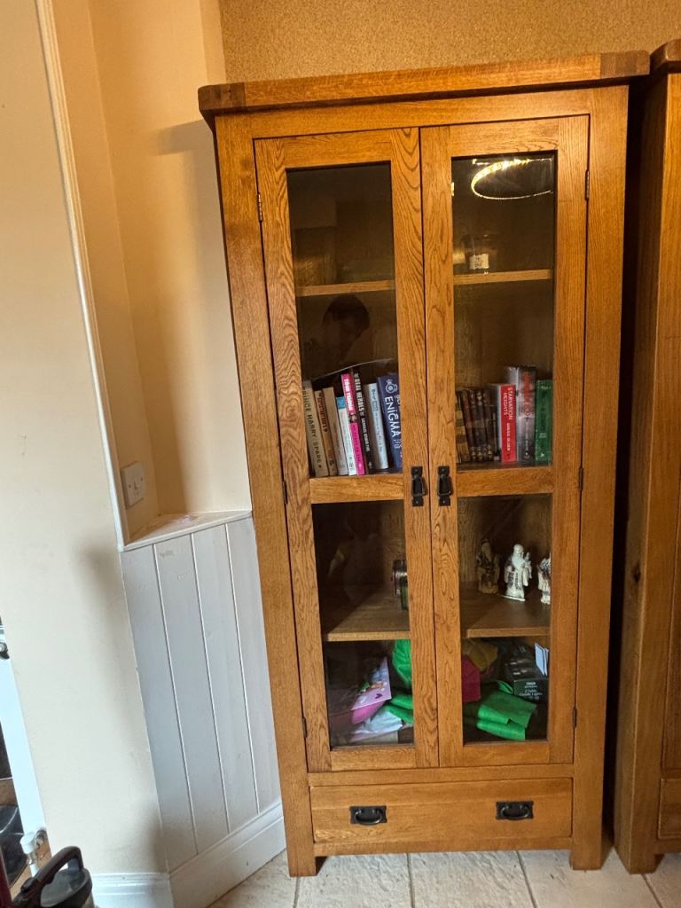 Display case 