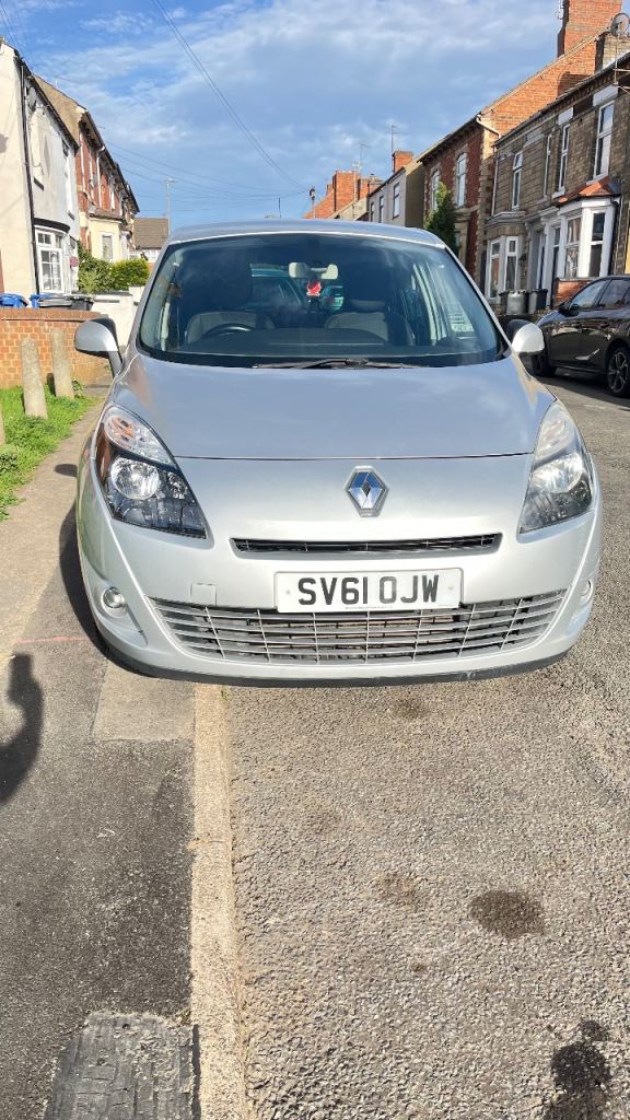 Renault, GRAND SCENIC, MPV, 2011, Semi-Auto, 1461 (cc), 5 doors