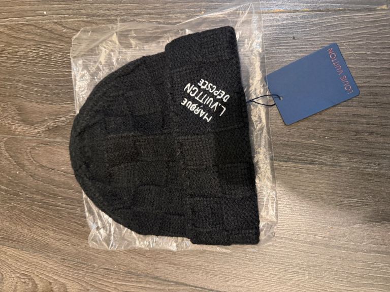 Louis Vuitton Damier Snug Beanie