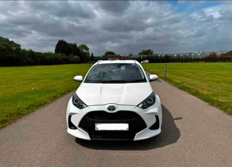 Toyota, YARIS, Hatchback, 2023, Other, 1490 (cc), 5 doors