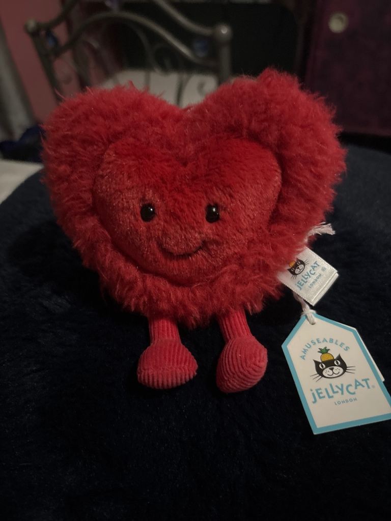 image for JellyCat Beatie Heart, small RETIRED