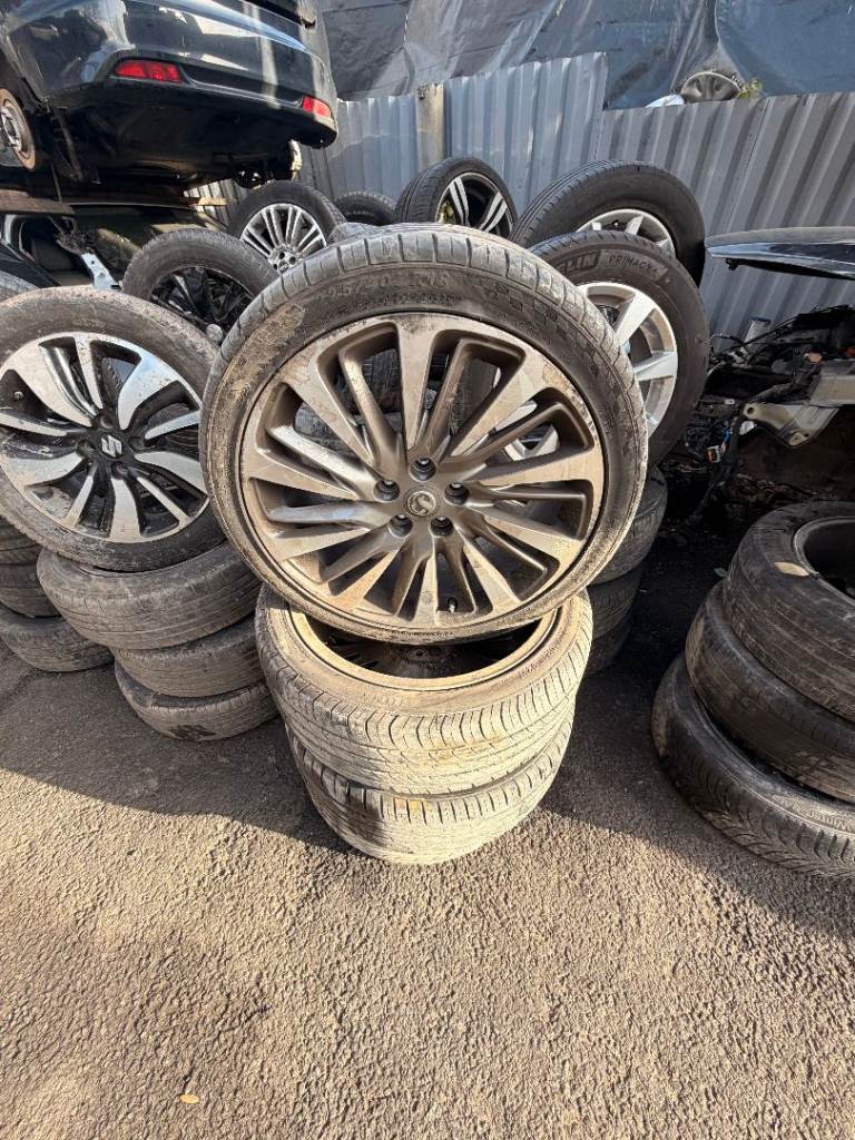 VAUXHALL ASTRA K  ALLOY WHEELS FOR SALE. (225/40/R18)