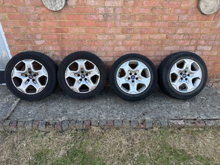 Ford Focus 16’ Wheels