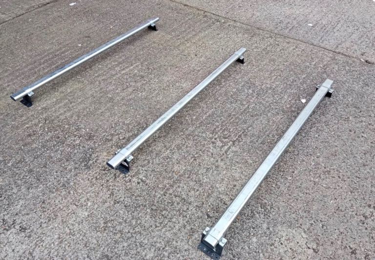 Roof rack bars for transit sized van