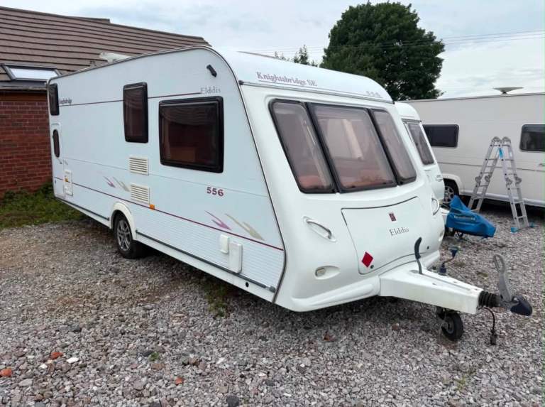 ELDDIS KNIGHTSBRIDGE SE – 6 BERTH FAMILY CARAVAN + FULL AWNING 