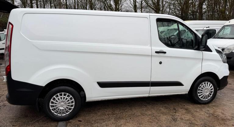 2018 Ford Transit Custom 2.0 TDCi 105ps Low Roof Van PANEL VAN DIESEL Manual