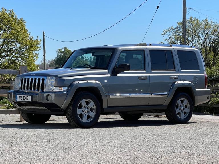 2006 Jeep Commander 5.7 V8 Limited 5dr Auto HEMI 5.7 RARE MODEL. ++7 SEATS++. Clean example. ESTA...