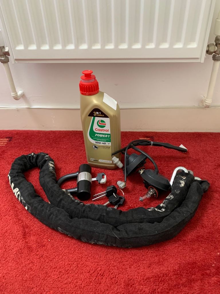 CHEAP MOTORBIKE CHAIN OIL LIGHT BUNDLE BARAGIN