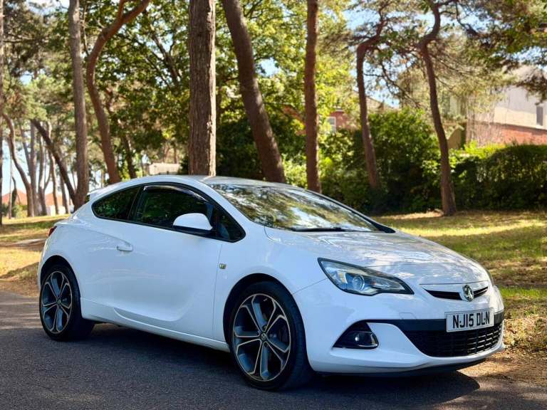 2015 Vauxhall Astra GTC 2.0 CDTi Limited Edition Euro 5 (s/s) 3dr Coupe Diesel Manual
